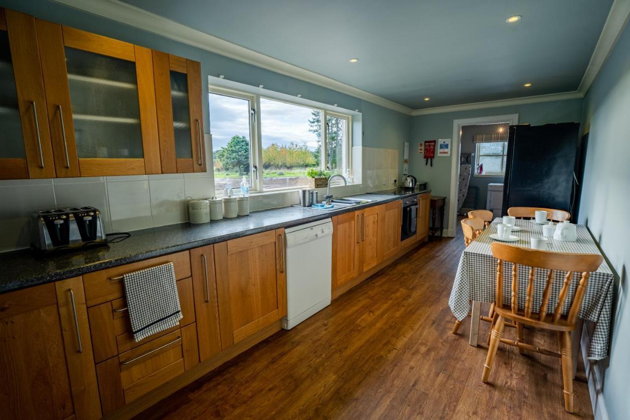 The Farmhouse, 6 Bed Property, Forres Exterior photo